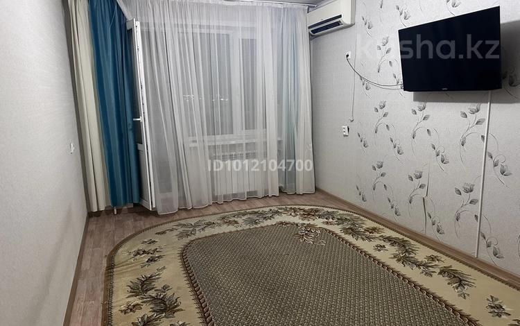 2-комнатная квартира · 52 м² · 7/9 этаж, мкр 12 за 150 000 〒 в Актобе — фото 2