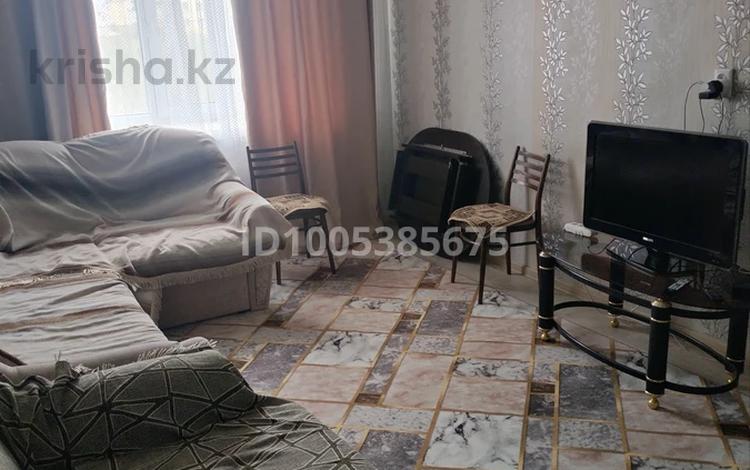 2-бөлмелі пәтер · 48 м² · 3/5 қабат, Алимжановв 16 — Район завода, бағасы: 10 000 ₸ в Балхаше — фото 2