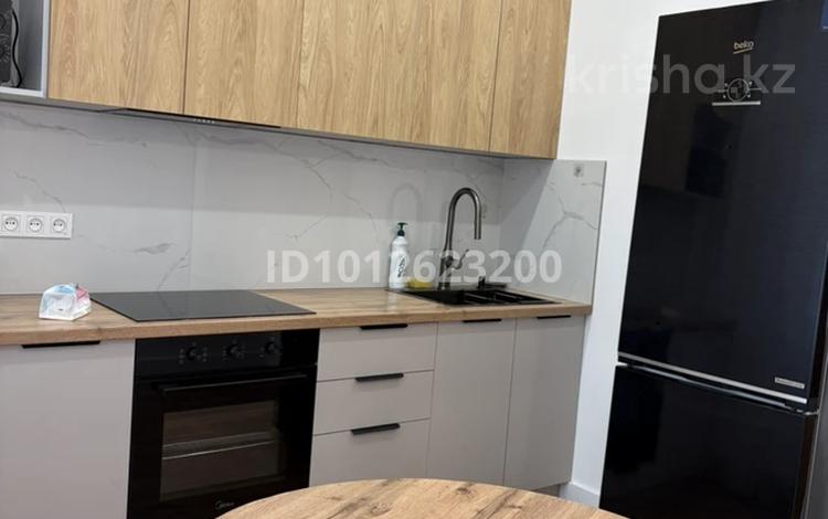 1-комнатная квартира · 42 м² · 9/9 этаж, Е-36 9 — Е-15 за 15 000 ₸ в Астане, Нура р-н — фото 2