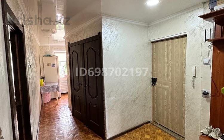 3-бөлмелі пәтер, 63 м², 3/5 қабат ай сайын, Донентаева 40, бағасы: 120 000 〒 в Аксу — фото 2