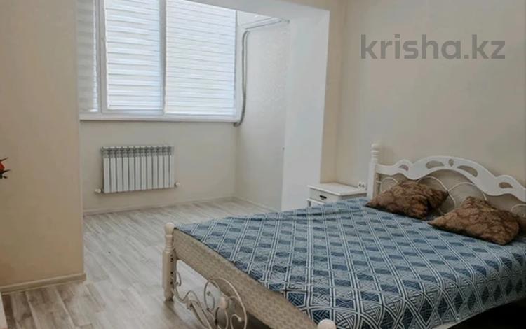 2-бөлмелі пәтер · 70 м² · 1/5 қабат, Северо-Восток ш/а. 19/2, бағасы: 23.7 млн ₸ в Уральске, мкр Северо-Восток — фото 2