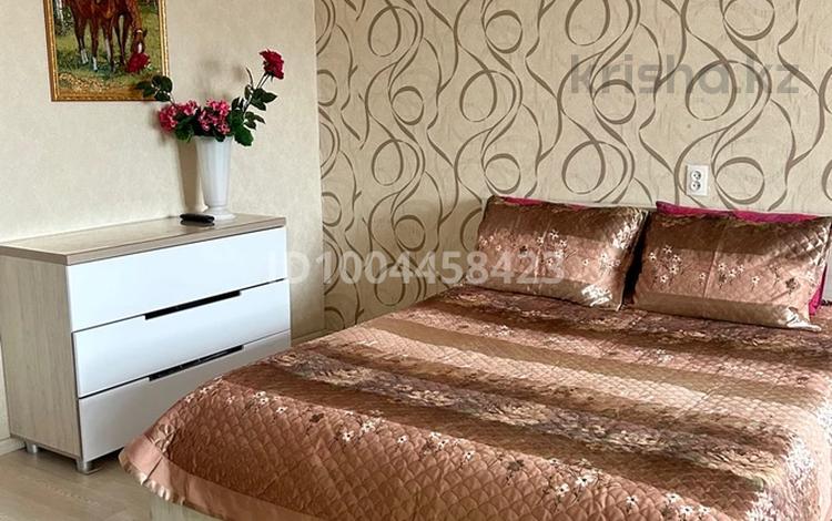 1-комнатная квартира · 35 м² · 3/5 этаж, мкр Новый Город, Проспект Нуркена Абдировп 24/1 за 1 500 〒 в Караганде, Казыбек би р-н — фото 2