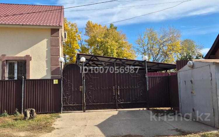 Отдельный дом · 5 комнат · 140 м² · 9.4 сот., СТ Здоровье — Казахско-турецкий лицей за 47.5 млн ₸ в Уральске — фото 2