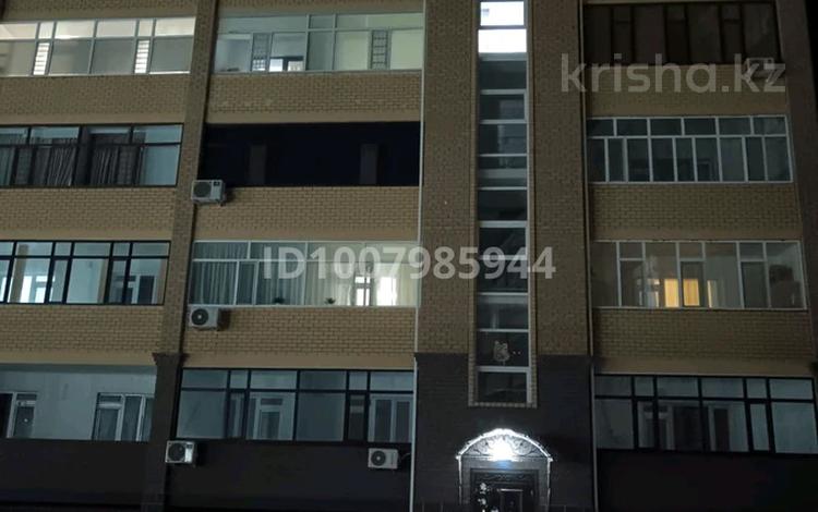 3-бөлмелі пәтер · 82.5 м² · 5/5 қабат, проспект Тауелсиздик 3, бағасы: 25 млн ₸ в  — фото 2