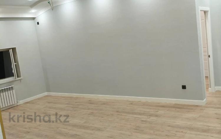 2-бөлмелі пәтер · 68 м² · 8/8 қабат, 19-ш/а. 45/3, бағасы: 15.5 млн ₸ в Актау, 19-й мкр — фото 2