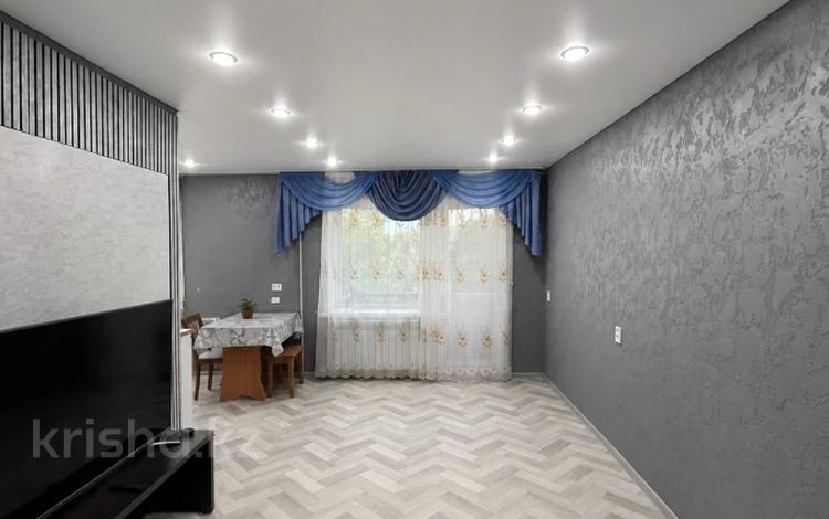 3-бөлмелі пәтер · 56 м² · 3/4 қабат, СПАРТАКА — ЦЕМПОСЕЛОК, бағасы: 18 млн ₸ в Семее — фото 3