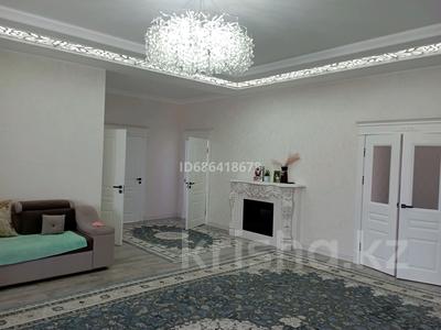 Отдельный дом · 5 комнат · 180 м² · 10 сот., мкр Бектобе, Баласагун 5 за 75 млн 〒 в Таразе