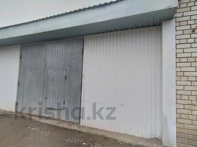 Гараж · 84 м² · мкр Строитель, Г/к Восток — Гаражный кооператив Восток за ~ 8.3 млн 〒 в Уральске