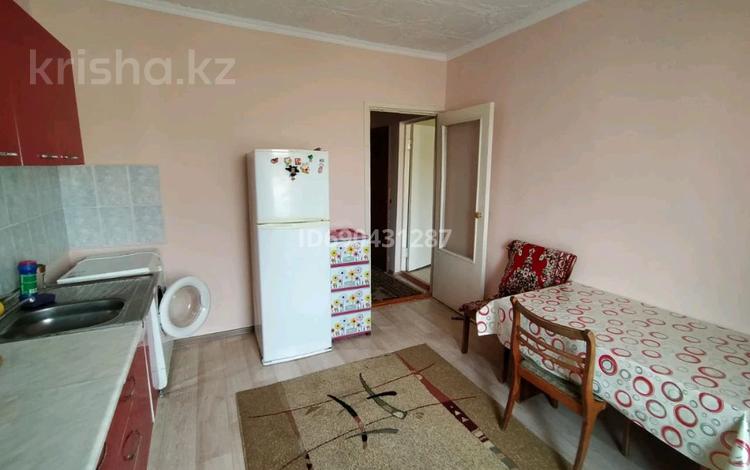 1-бөлмелі пәтер · 36 м² · 4/4 қабат, ул Рахимова 61В — Находится возле ЛЦ Доктора Кученева, бағасы: 60 000 ₸ в Таразе — фото 2