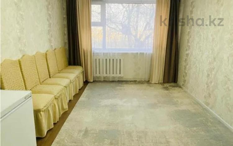 3-комнатная квартира · 67 м² · 2/5 этаж, Майкудук, 14й микрорайон за 13.5 млн ₸ в Караганде, Алихана Бокейханова р-н — фото 13
