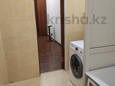 2-бөлмелі пәтер · 90 м² · 5/6 қабат, 12 ш/а. 32, бағасы: 21.5 млн ₸ в Актобе, мкр 12