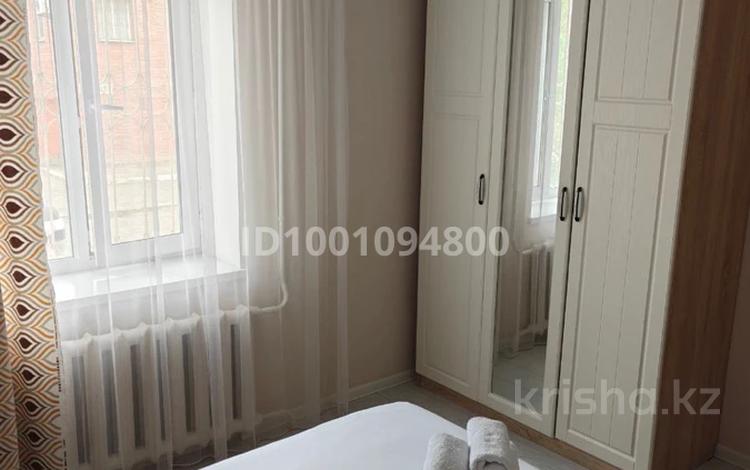 2-комнатная квартира · 54 м² · 1/5 этаж, Сырыма Датова 11А — Возле Рахата, ул.Махамбета за 10 000 〒 в Атырау — фото 2