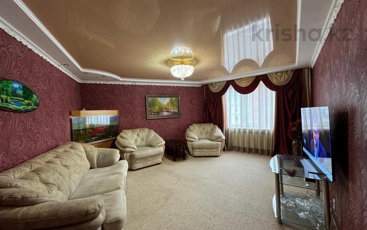4-комнатная квартира · 90 м² · 5/9 этаж, 8-й мкр. за 28 млн ₸ в Темиртау — фото 2