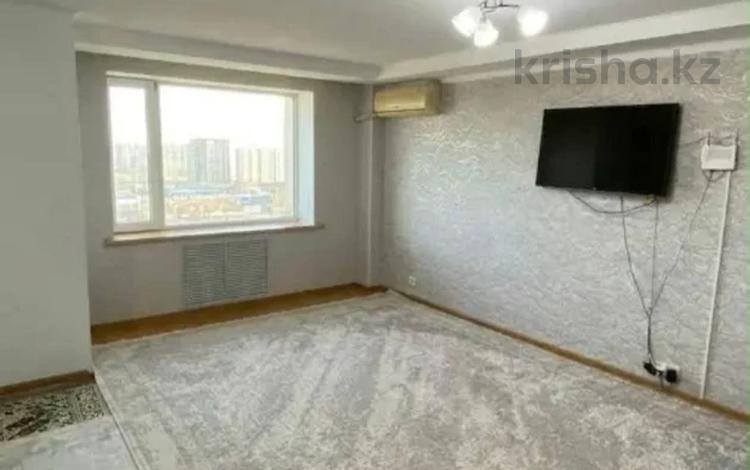 2-комнатная квартира · 65 м² · 7/10 этаж, мкр 5, Алии Молдагуловой за 18.5 млн ₸ в Актобе — фото 2