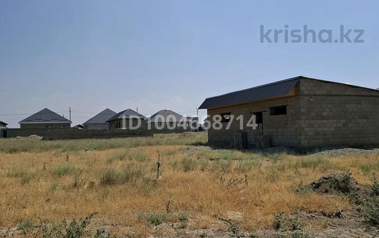 Жеке үй · 2 бөлме · 55 м² · 9 жүзд., Бектөбе ш/а. 21 — Массив дорожниктің артқы жағы, бағасы: 10.8 млн ₸ в Таразе, мкр Бектобе — фото 2