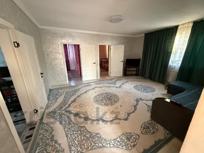 Отдельный дом · 4 комнаты · 120 м² · 6 сот., мкр Акжар Ақ-орда 37/8 — В 300 метр проспект Абая за 55 млн 〒 в Алматы, Наурызбайский р-н