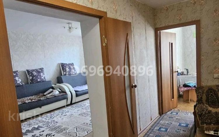 1-бөлмелі пәтер · 44 м² · 2/5 қабат, Поповича 48, бағасы: 12 млн ₸ в Глубокое — фото 2