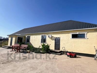 Жеке үй · 3 бөлме · 75 м² · 8 жүзд., мкр Аксай, 12 проезд 14, бағасы: 25.5 млн ₸ в Атырау