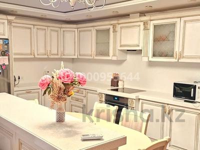 Продажа квартир в Павлодарской обл.: 4-комнатная квартира · 100 м² · 5/9 этаж, Катаева 97 за 45 млн 〒 4-комнатная квартира · 100 м² · 5/9 этаж, Катаева 97 за 45 млн 〒 в Павлодаре