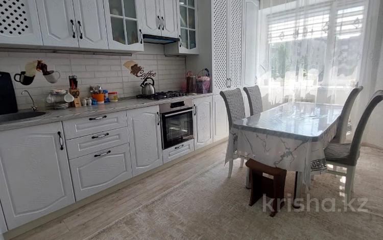 3-бөлмелі пәтер · 112 м² · 2/5 қабат, Жаңа қала, Тауелсиздик, бағасы: 41.5 млн ₸ в Актобе, Новый город — фото 2