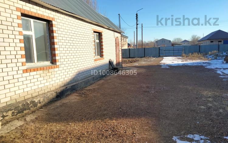 Отдельный дом · 3 комнаты · 66 м² · 7.8 сот., Ешбаева попова 9/1а за 14 млн 〒 в Актобе, жилой массив Заречный-1 — фото 2