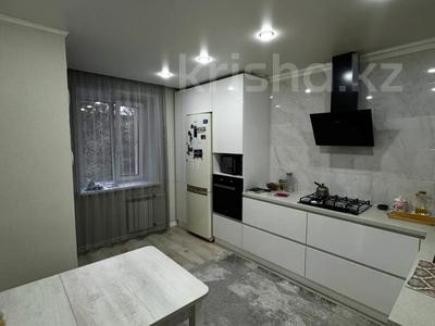 3-комнатная квартира · 94.3 м² · 3/6 этаж, шаяхметова за 48 млн 〒 в Костанае