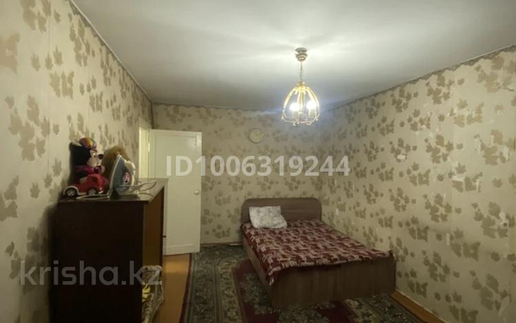 2-комнатная квартира · 44 м² · 2/5 этаж, Абая 80 за 85 000 ₸ в Темиртау — фото 2