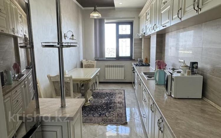 3-комнатная квартира · 108 м² · 7/10 этаж, Байтурсынова за 72 млн ₸ в Шымкенте, Аль-Фарабийский р-н — фото 2