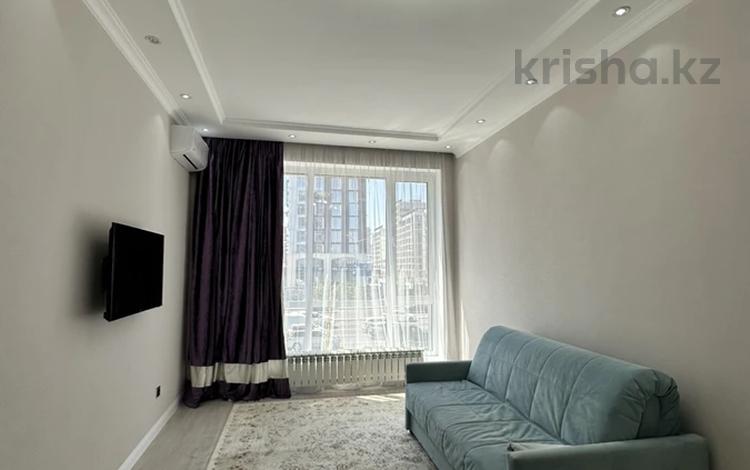 1-комнатная квартира · 50 м² · 2/11 этаж, Кайым Мухамедханов 11 за 220 000 ₸ в Астане, Нура р-н — фото 2
