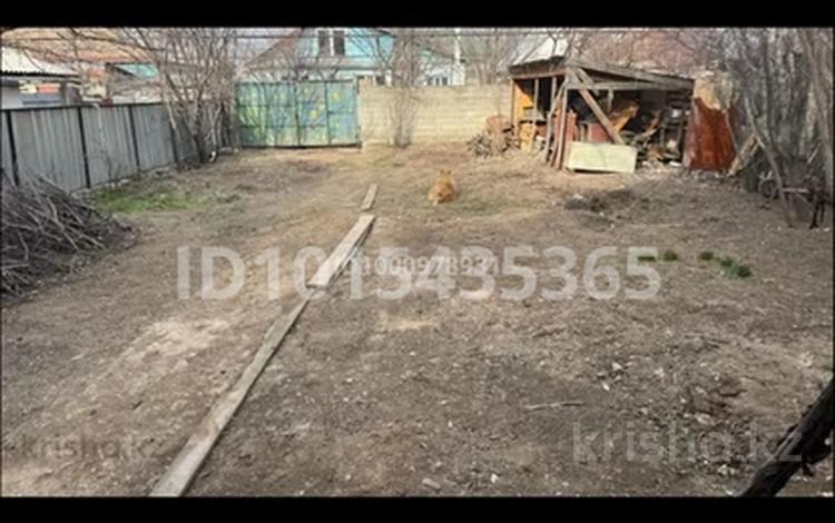 Отдельный дом · 3 комнаты · 60 м² · 5 сот., мкр Алгабас 102 — Естемесова 102а за 200 000 ₸ в Алматы, Алатауский р-н — фото 2