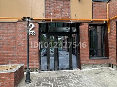 3-бөлмелі пәтер · 108.3 м² · 2/9 қабат, Октябрьская 26/2, бағасы: 53 млн ₸ в Шымкенте, Туран р-н