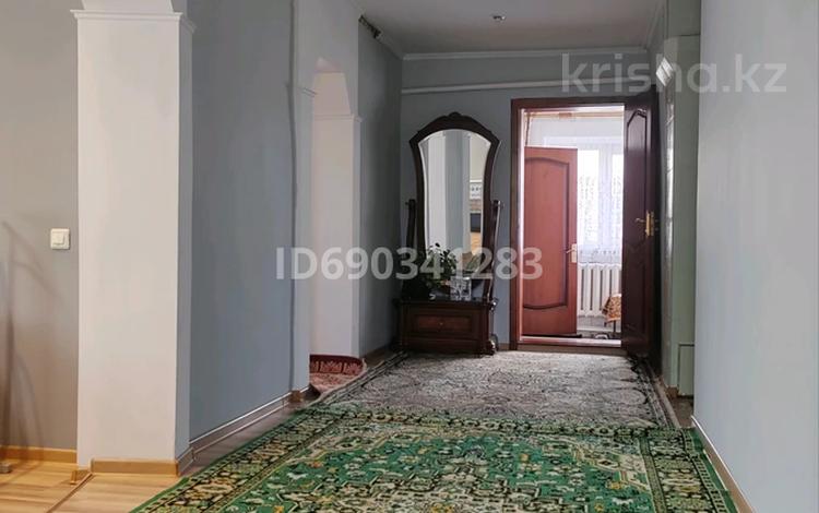 Дом · 5 комнат · 130 м², Возле рынка 144 — Елемесова за 45 000 ₸ в Семее — фото 2
