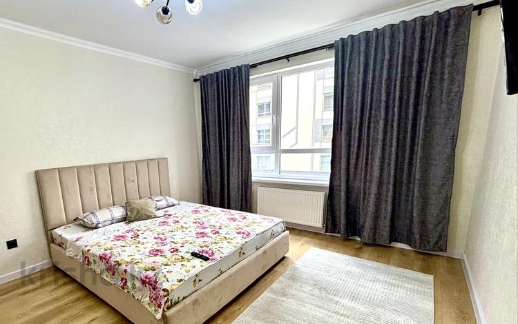 1-комнатная квартира · 42 м² · 3/12 этаж, мкр Гажайып 5/1 — Бауыржан Момышулы за 18 000 ₸ в Алматы, Алатауский р-н — фото 2