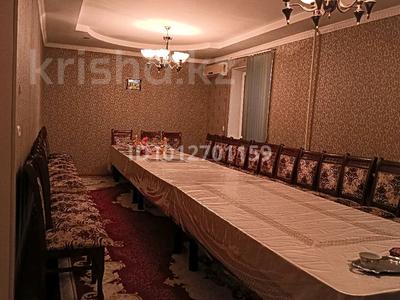 Жеке үй · 9 бөлме · 350 м² · 15 сот., Жанибеков 46 — Малика Айкөркем..мешіт Рәтай жанында, бағасы: 23 млн ₸ в Арыси