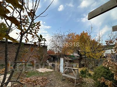 Участок · 3 сотки, мкр Айгерим-1 Ушкын, 3 — Между ул. Молдагуловой и ул. Наби за 32 млн 〒 в Алматы, Алатауский р-н