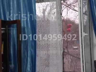 2-бөлмелі пәтер · 48 м² · 2/5 қабат, Айтеке би 27 — Байсейтова, бағасы: 17 млн ₸ в 