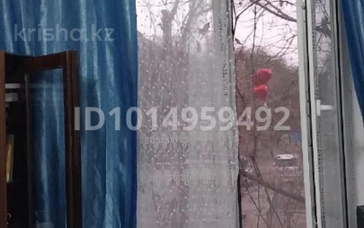 2-бөлмелі пәтер · 48 м² · 2/5 қабат, Айтеке би 27 — Байсейтова, бағасы: 17 млн ₸ в  — фото 2