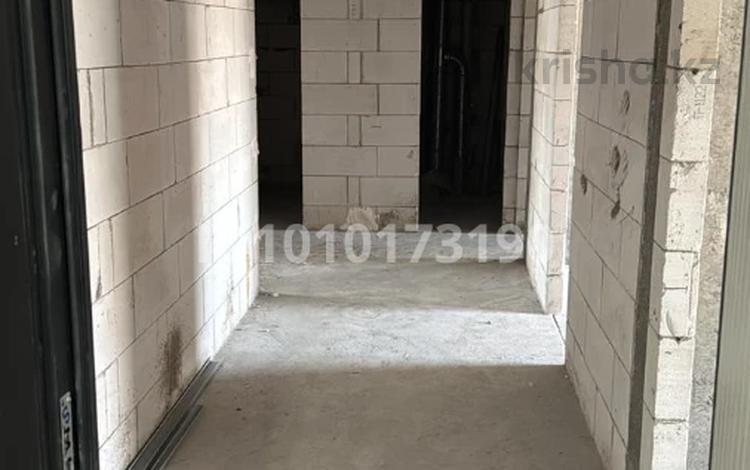 3-комнатная квартира · 120 м² · 2/4 этаж, Мкр. Ак Шагала 8 за 60 млн ₸ в Атырау — фото 2