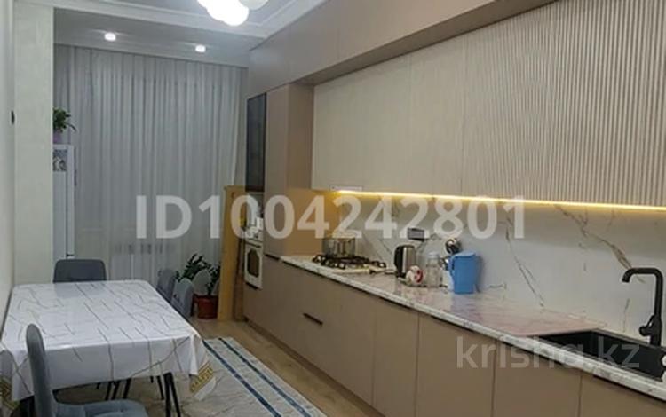 3-комнатная квартира · 96.5 м² · 5/10 этаж, 20-й мкр 12 за 42 млн ₸ в Актау — фото 2