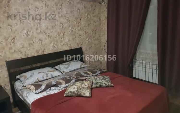 1-бөлмелі пәтер · 40 м² · 1/5 қабат, Привокзальный-5, 30, бағасы: 2 500 ₸ в Атырау, мкр Привокзальный-5 — фото 2