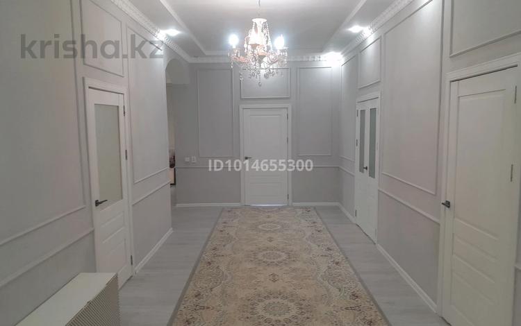 Отдельный дом · 8 комнат · 245 м² · 800 сот., мкр Бозарык , Хан қорған 4 за 85.5 млн ₸ в Шымкенте, Абайский р-н — фото 2