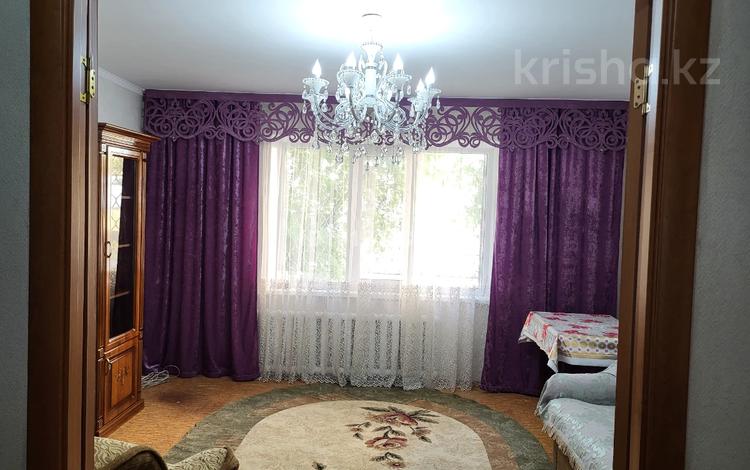 2-бөлмелі пәтер · 54 м² · 1/5 қабат, Бозтаева, бағасы: 150 000 ₸ в Семее — фото 2