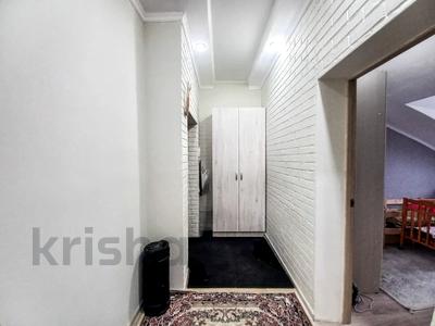 2-комнатная квартира · 55.2 м² · 3/3 этаж, Карева 29 — Пед. колледж за 150 000 ₸ в Уральске