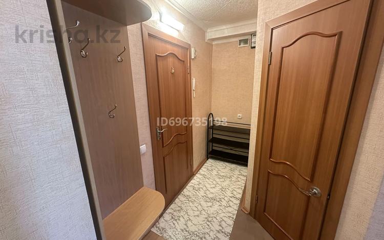 2-бөлмелі пәтер · 52.6 м² · 2/5 қабат, Анаркулова 9, бағасы: 18 млн ₸ в Жезказгане — фото 3