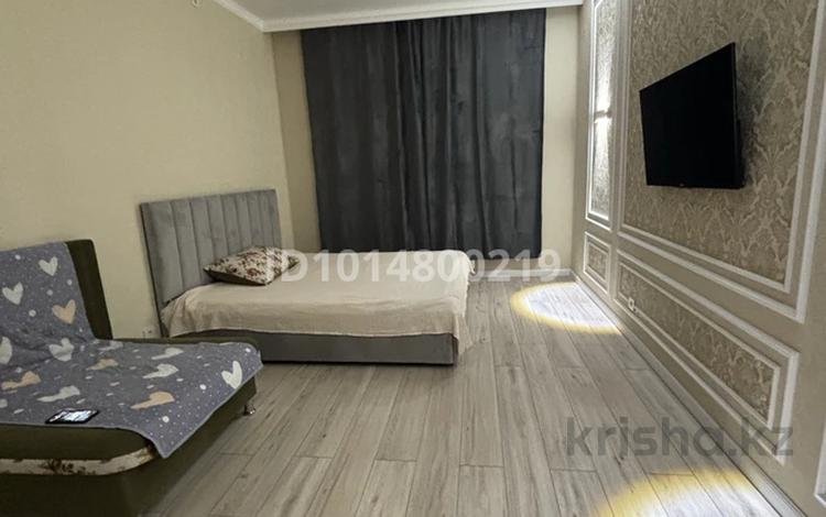 1-комнатная квартира · 42 м² · 4/10 этаж, Ахмет Байтурсынулы за 15 000 ₸ в Астане, Сарайшык р-н — фото 2