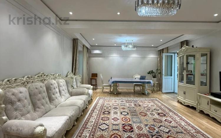 6-комнатная квартира · 200 м² · 6/19 этаж, Сабита Муканова за 1 млн ₸ в Алматы, Алмалинский р-н — фото 2