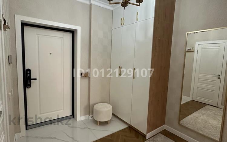 1-комнатная квартира · 41.14 м² · 19/24 этаж, Кабанбай батыра за 280 000 ₸ в Астане, Есильский р-н — фото 2