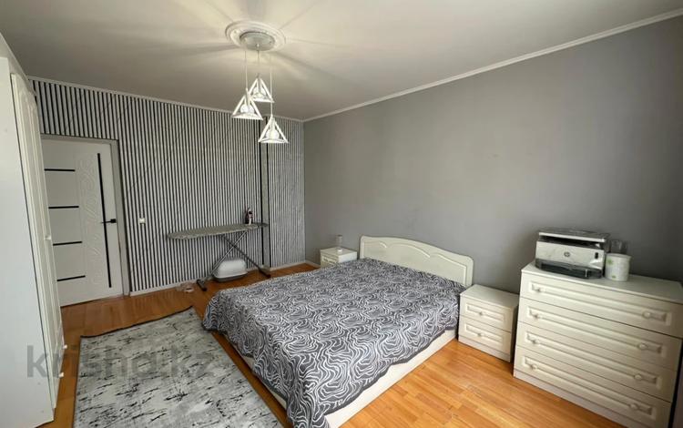 3-комнатная квартира · 105 м² · 7/9 этаж, мкр Аксай-1А за 53.5 млн ₸ в Алматы, Ауэзовский р-н — фото 10
