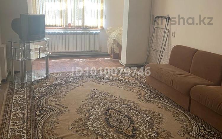 2-бөлмелі пәтер · 50 м² · 1/5 қабат, Рыскулова 1 — Рыскулова/Адырбекова, бағасы: 20.5 млн ₸ в Шымкенте, Аль-Фарабийский р-н — фото 2