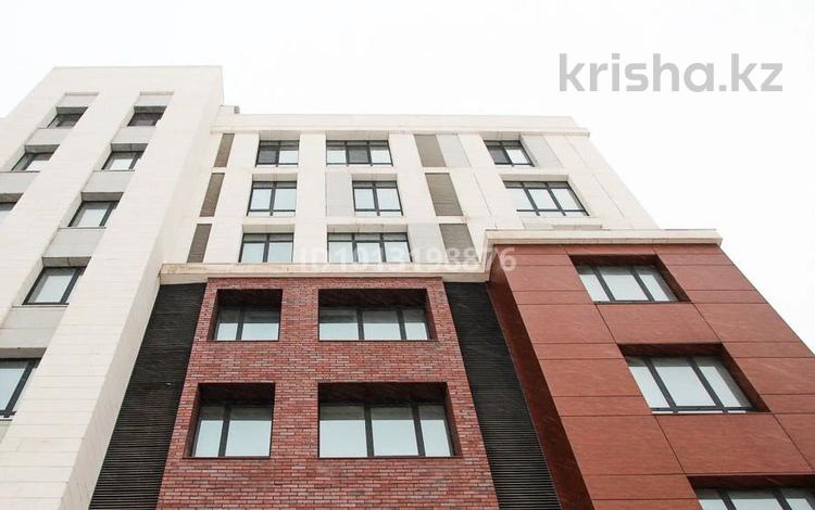 3-комнатная квартира · 160 м² · 7/8 этаж, Шарля де Голля 11 за 500 000 ₸ в Астане, Алматы р-н — фото 2